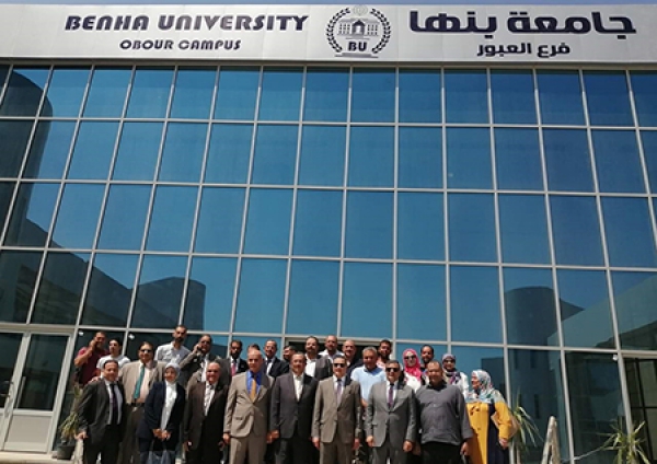 Benha University President inspects Several Facilities at El Obour Branch